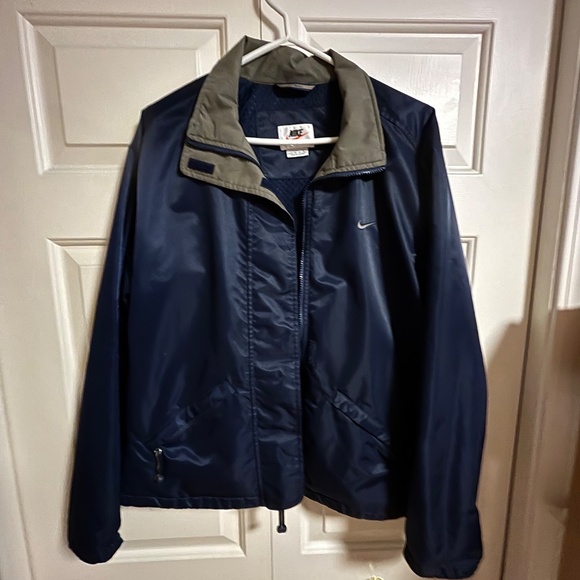 Nike Ladies Nylon Navy Jacket - Picture 1 of 4